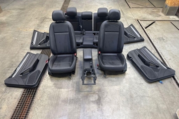 VOLKSWAGEN Passat B7 (2010-2015) Interiérové sedadlá s kitom dverí 32204827