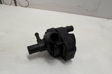 MERCEDES-BENZ SL-Class R231 (2012-2020) Circulation Water Motor 32204867
