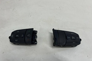 DODGE Ram 4 generation (2008-2023) Stūres pogas/slēdži 68526528AA 32204957
