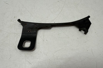 AUDI A4 B9/8W (2015-2024) Rear arch 8W0853827B 32205249