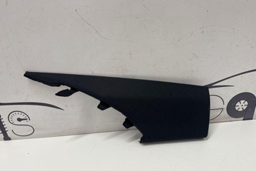AUDI A4 B9/8W (2015-2024) Aizmugurējā kreisā statnes apdare 8W5867245B 32205267