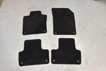 VOLVO XC60 2 generation (2017-2024) Floor Mat Set 32205519