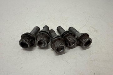 VOLVO XC60 2 generation (2017-2024) Bolts 32205520
