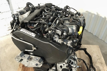 VOLKSWAGEN Passat B8 (2014-2023)  Голый двигатель DCX,DCXA 32144622