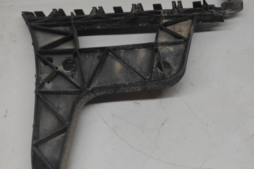 AUDI A4 B8/8K (2011-2016) Aizmugurējā kreisā bampera stiprinājums 8K9807453 31460267