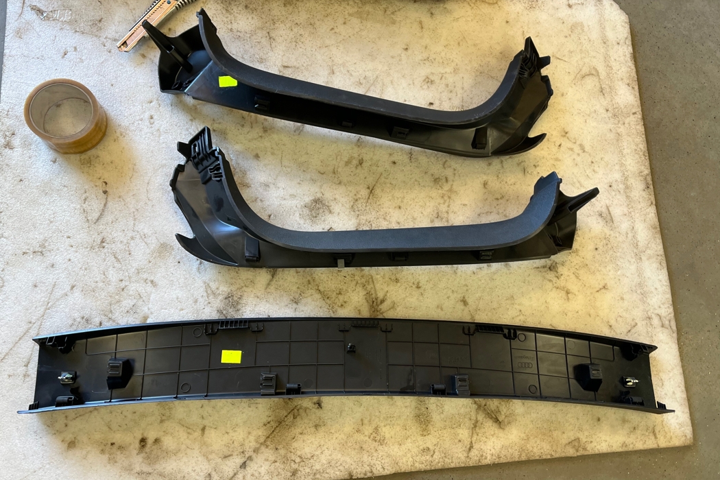 AUDI Q7 4M (2015-2024) Tailgate Cover Trim 4M0807606,4M0867607,4M0867608 18115892