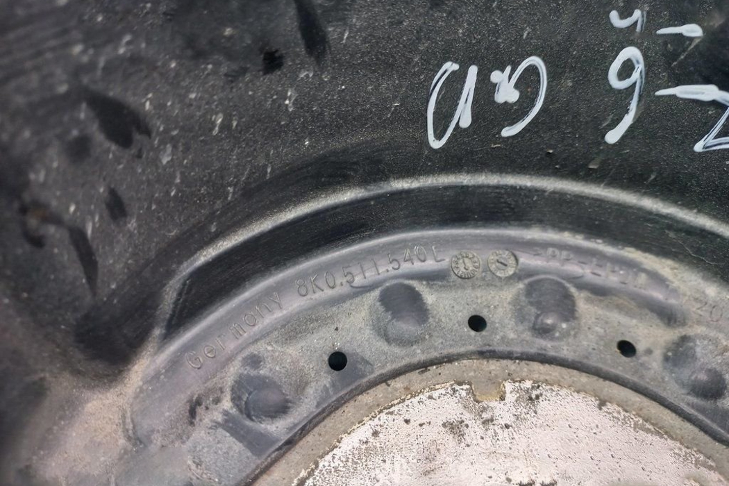 AUDI A8 D4/4H (2010-2018) Другие кузовные детали 8K0511540E,8K0511540 15342909