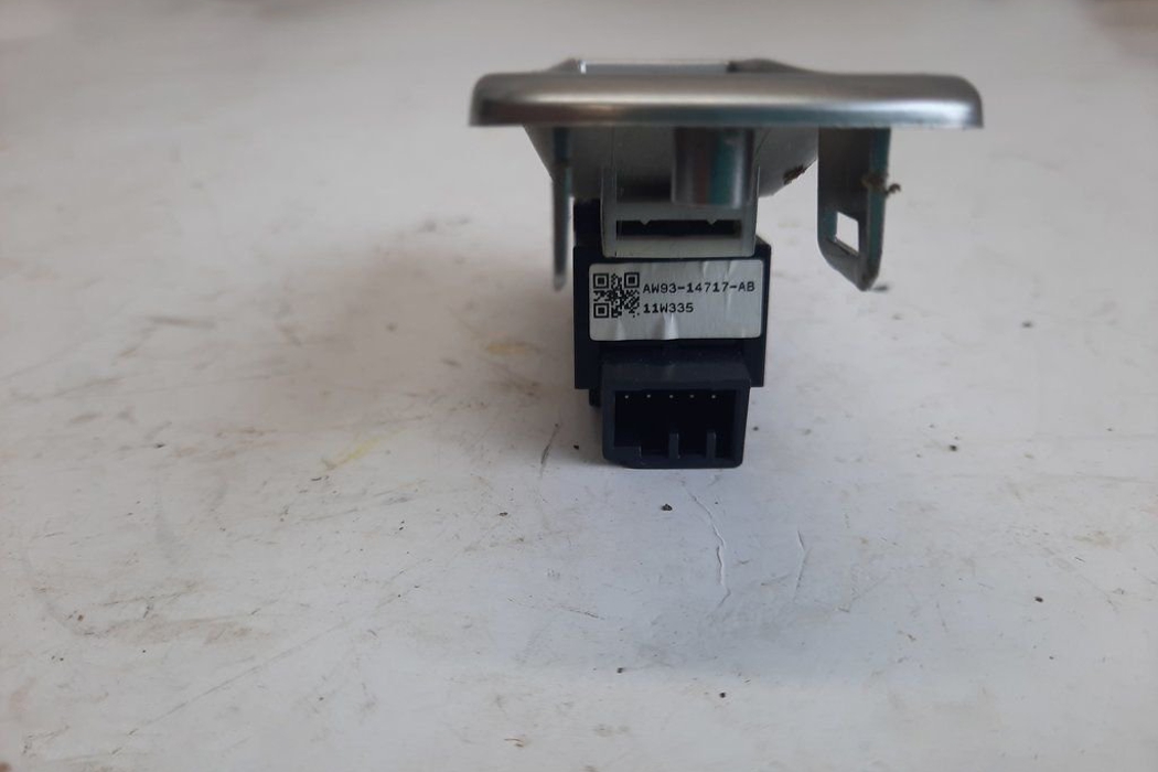 JAGUAR XF 1 generation  (2011-2016) Rear Left Door Window Control Switches AW9314717AB 15363973