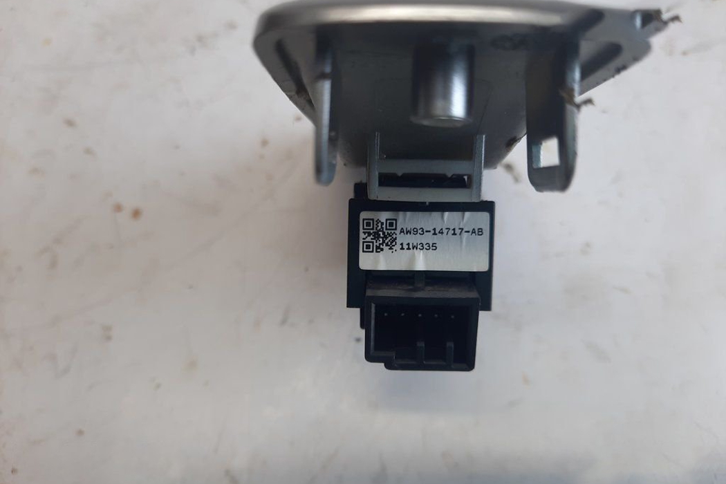JAGUAR XF 1 generation  (2011-2016) Rear Left Door Window Control Switches AW9314717AB 15363975
