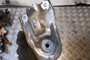 AUDI A6 C6/4F (2004-2011) Citas Balstiekārtas Daļas NERA 15357957