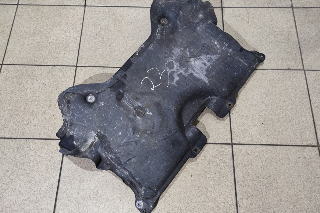 MERCEDES-BENZ C-Class W204/S204/C204 (2004-2015) Engine Cover A2045203223 27293386