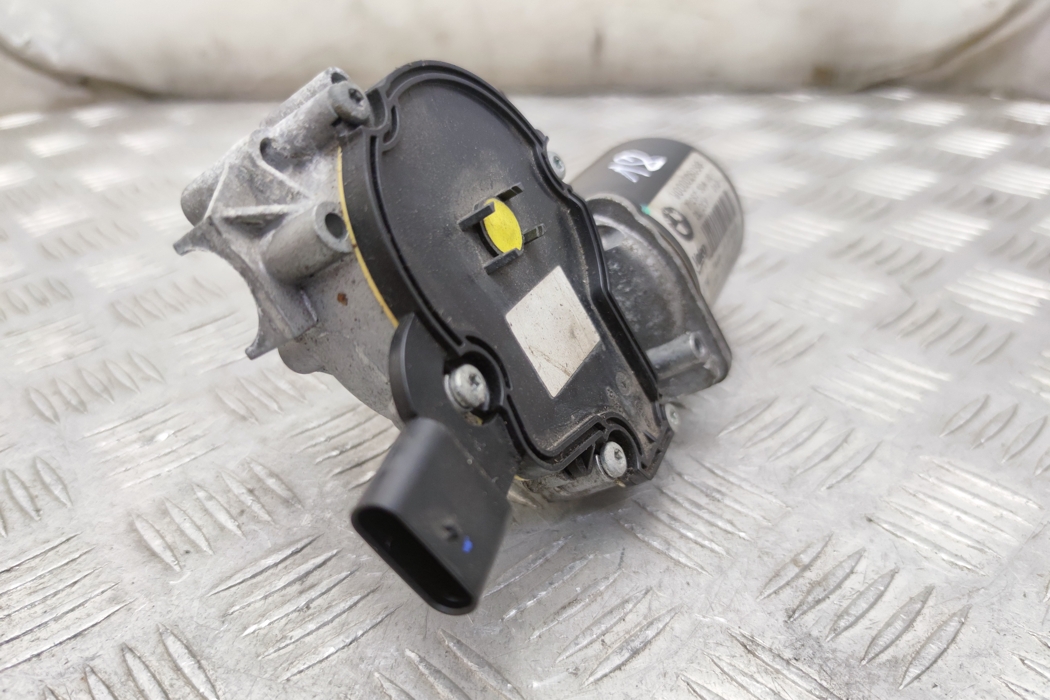 BMW 1 Series F20/F21 (2011-2020) Front Windshield Wiper Mechansm Motor 7267504 28266034