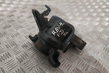 TOYOTA RAV4 3 generation (XA30) (2005-2012) Права опора двигуна AV84227 17444045