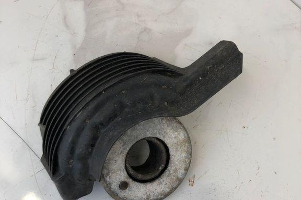 AUDI A4 B8/8K (2011-2016) Другие детали подвески 8K0511539E 32207563