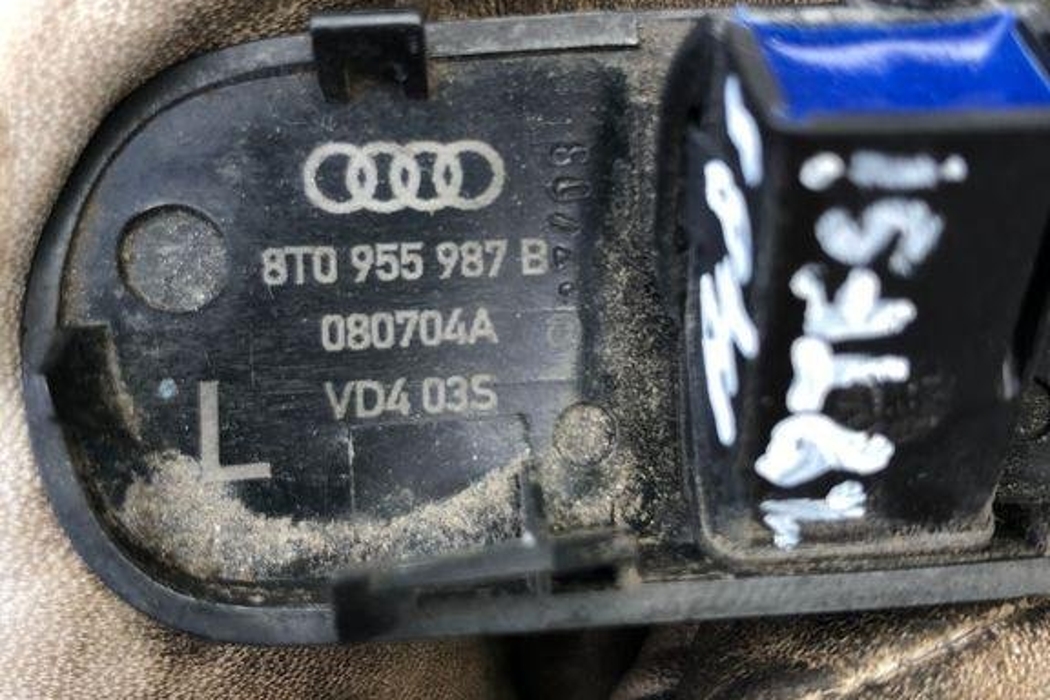 AUDI A4 B8/8K (2011-2016) Форсунка ветрового стекла 8T0955987B,VD403S,080704A 32207702