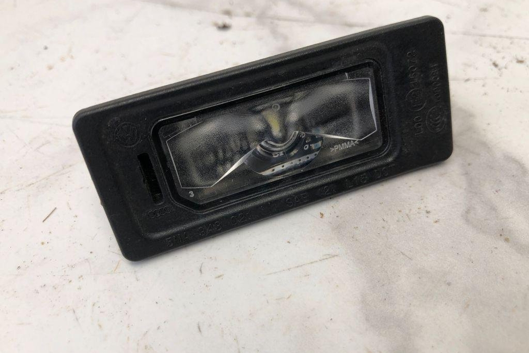 AUDI A3 8V (2012-2020) License Plate Lights 5NA943021 32207962
