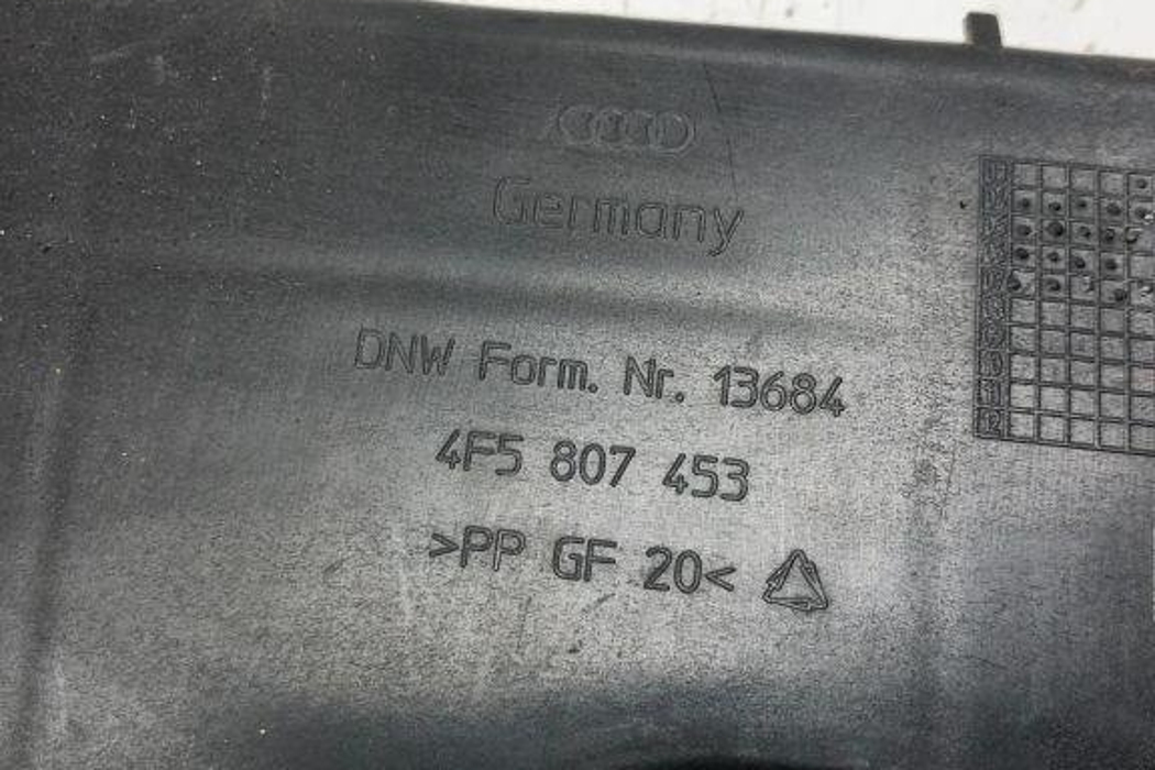 AUDI A6 C8/4K (2018-2024) Aizmugurējā kreisā bampera stiprinājums 4F5807453A,4F5807453 32208760