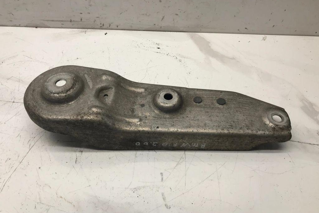 BMW 5 Series F10/F11 (2009-2017) Citas Balstiekārtas Daļas 6776150,52188410 32209135