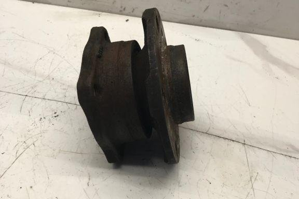 BMW 5 Series F10/F11 (2009-2017) Rear Right Wheel Hub 32209146