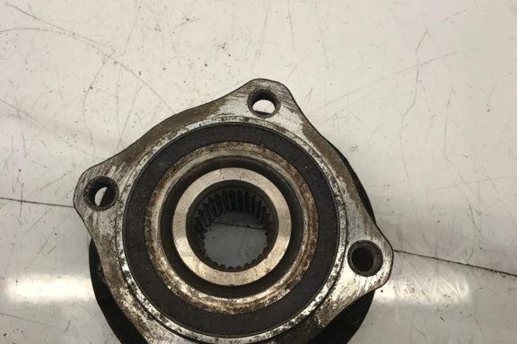 BMW 5 Series F10/F11 (2009-2017) Rear Right Wheel Hub 32209146