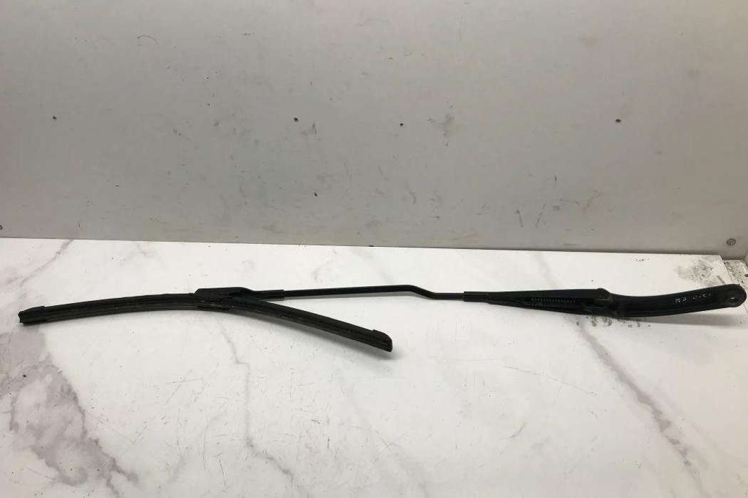 AUDI A5 8T (2007-2016) Priekšējie stikla tīrītāji 8T2955407A 32209404