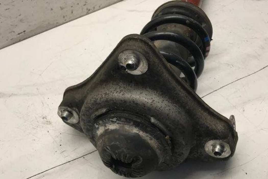 AUDI A6 C6/4F (2004-2011) Front Right Shock Absorber 32209828