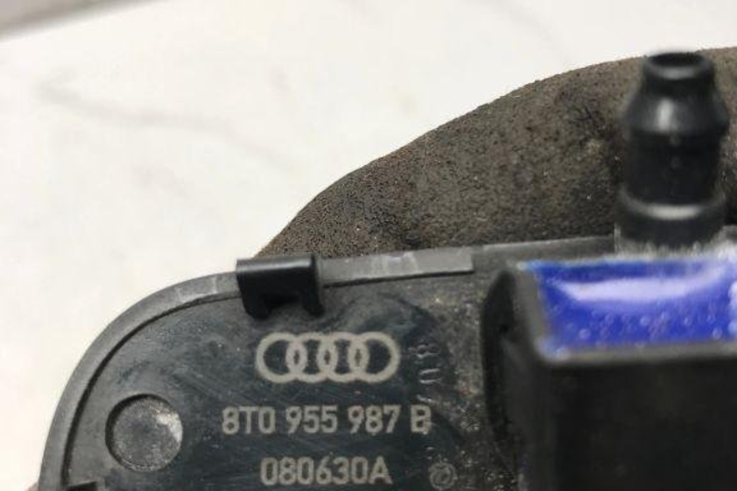 AUDI A5 8T (2007-2016) Windscreen Nozzle Jet 8T0955987B,080630A,VD403S 32210017