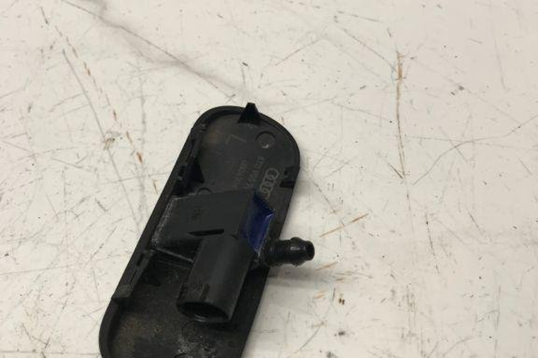 AUDI A5 8T (2007-2016) Windscreen Nozzle Jet 8T0955987B,080630A,VD403S 32210017