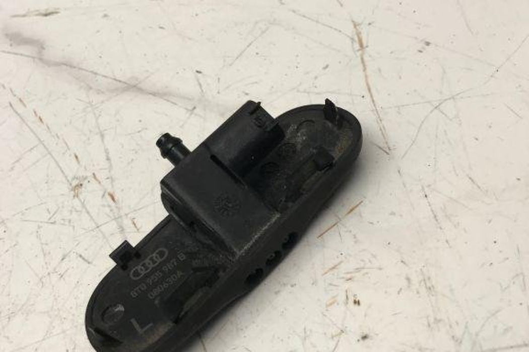 AUDI A5 8T (2007-2016) Windscreen Nozzle Jet 8T0955987B,080630A,VD403S 32210017
