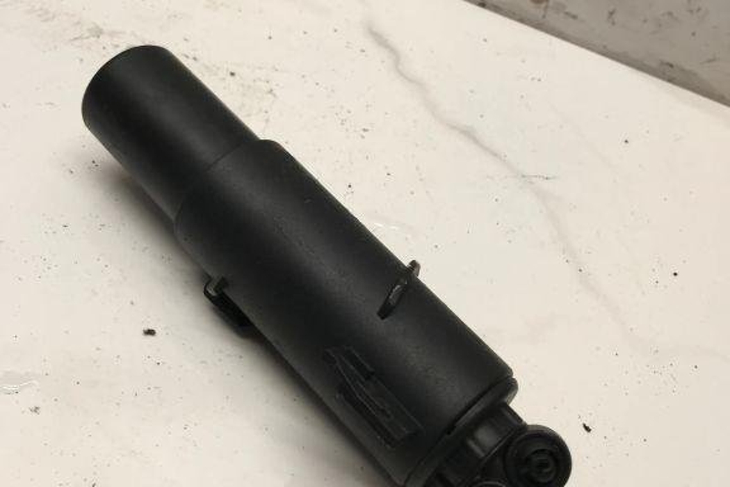 AUDI A5 8T (2007-2016) Right Side Headlight Washer 32210037