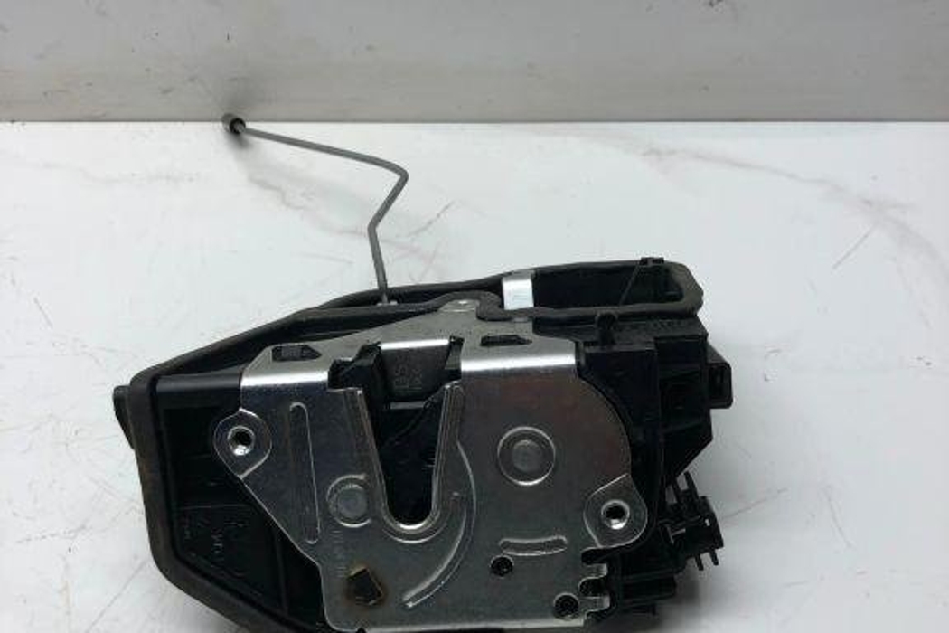 BMW 5 Series F10/F11 (2009-2017) Rear Left Door Lock A053702,7202147 32210359