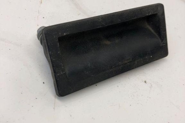 AUDI A5 8T (2007-2016) Bagāžas nodalījuma rokturis 5n0827566 32208125