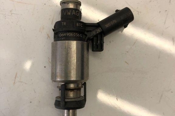 AUDI A4 B8/8K (2011-2016) Форсунка 06H906036G 32208420