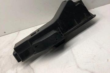 AUDI A6 C6/4F (2004-2011) Кронштейн крепления запасного колеса 8E0010175A 32208736