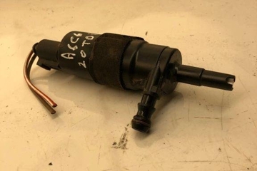 AUDI A6 C8/4K (2018-2024) Headlight washer motor 67126973097,67128377613,1209387,001016V,1J0973722A,1J0955681,67120154875,5ND955681,67128362157,MR911031,3B0955681A,1112804,3B7955681 32208797