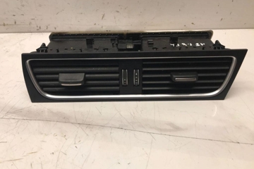 AUDI A5 8T (2007-2016) Vzduchové mriežky stredovej konzoly S0098790,8T2820951D 32209124