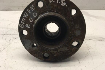 BMW 5 Series F10/F11 (2009-2017) Rear Right Wheel Hub 32209146