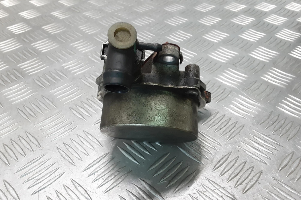 RENAULT Latitude 1 generation (2010-2020) Vacuum Pump 8200845984 28412894