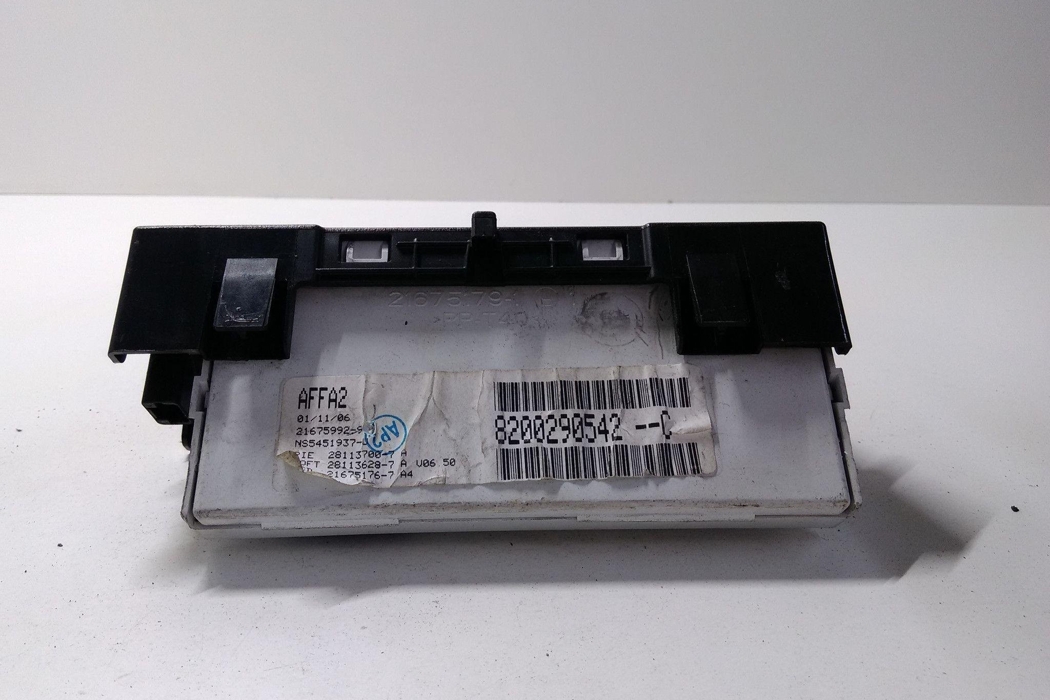 RENAULT Megane 2 generation (2002-2012) Salona pulkstenis 8200290542 28431411