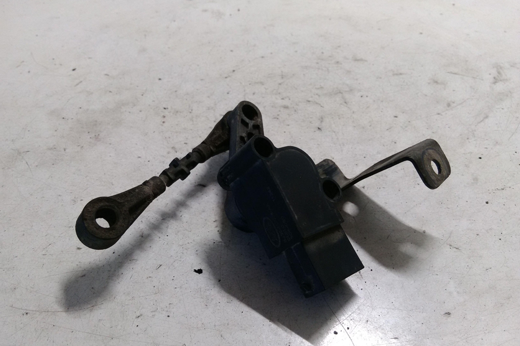 LAND ROVER Range Rover Evoque L538 (1 gen) (2011-2020) Front Left Level Sensor BJ323D026AA 29921019