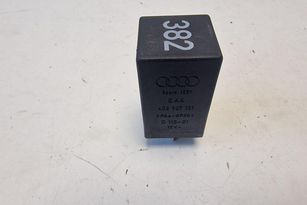 AUDI A8 D3/4E (2002-2010) Relejs 4D0907131 31238445