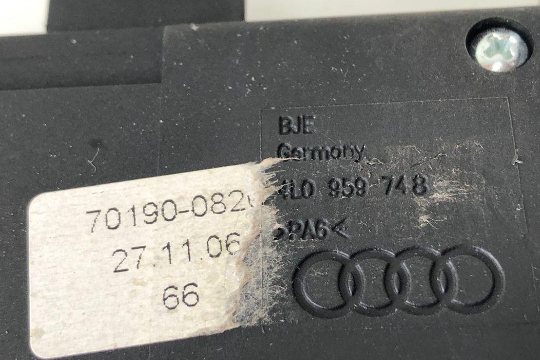 AUDI Q7 4M (2015-2024) Left Seat Control Switches 4L0959748 31270177