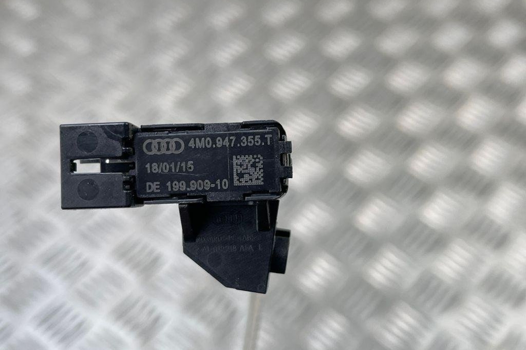 AUDI Q7 4M (2015-2024) Other Trim Parts 4M0947355T 31275057