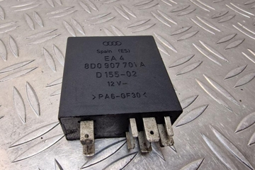 AUDI A8 D2/4D (1994-2002) Relejs 8D0907701A 31247068