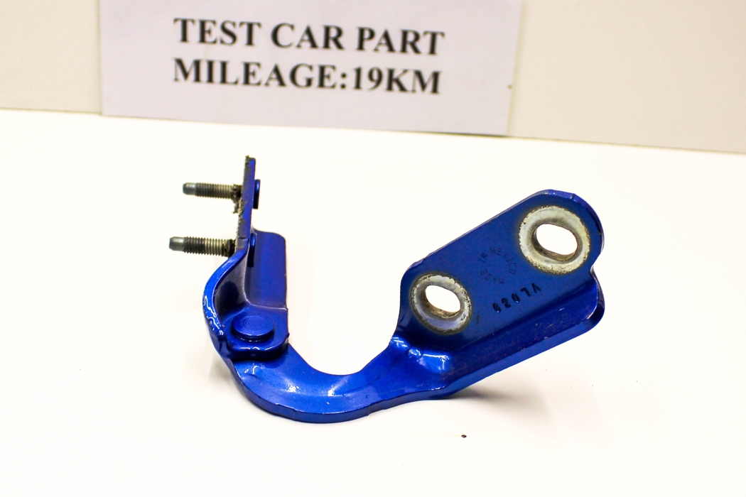 FORD Kuga 3 generation (2019-2023) Kreisās puses bagāžnieka eņģe LJ6BS42901AB 31889604