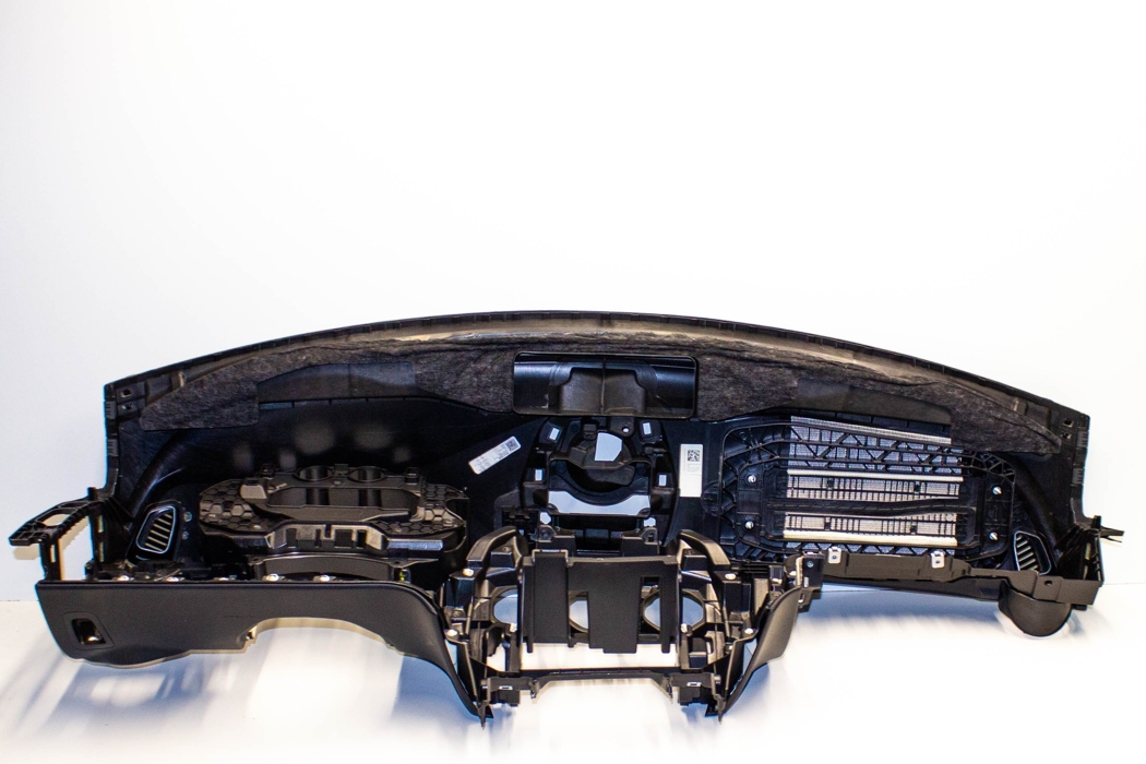 MERCEDES-BENZ C-Class W205/S205/C205 (2014-2023) Dashboard A20568002887 32100799