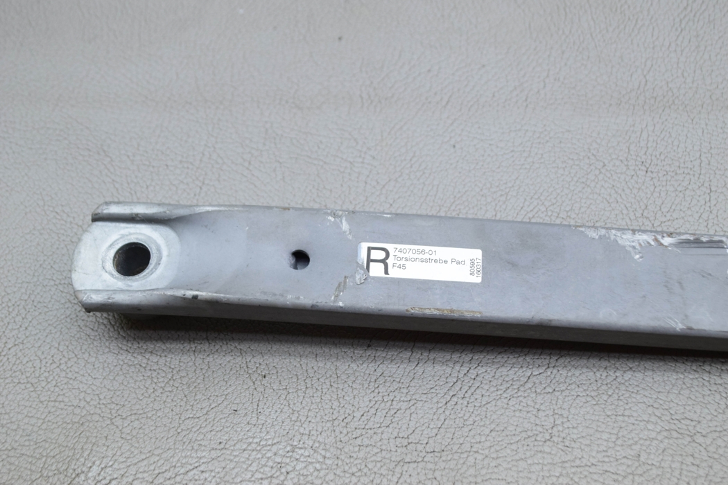BMW X1 F48/F49 (2015-2023) Other parts of the right rear chassis 7407056 17807550