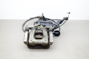 MAZDA CX-3 1 generation (2015-2024) Aizmugurējais kreisais bremžu suports 32355597 12190388