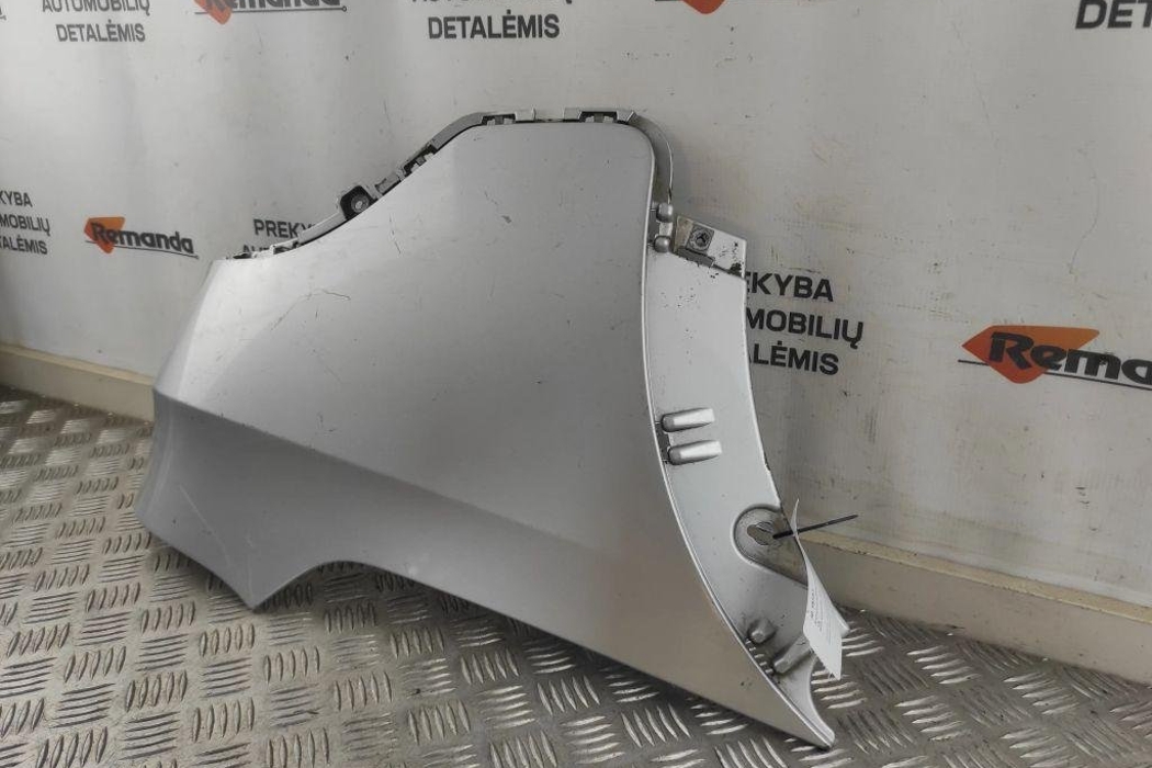 BMW X5 E70 (2006-2013) Aizmugurējā bampera kreisās puses stūris 51127158440 31578029