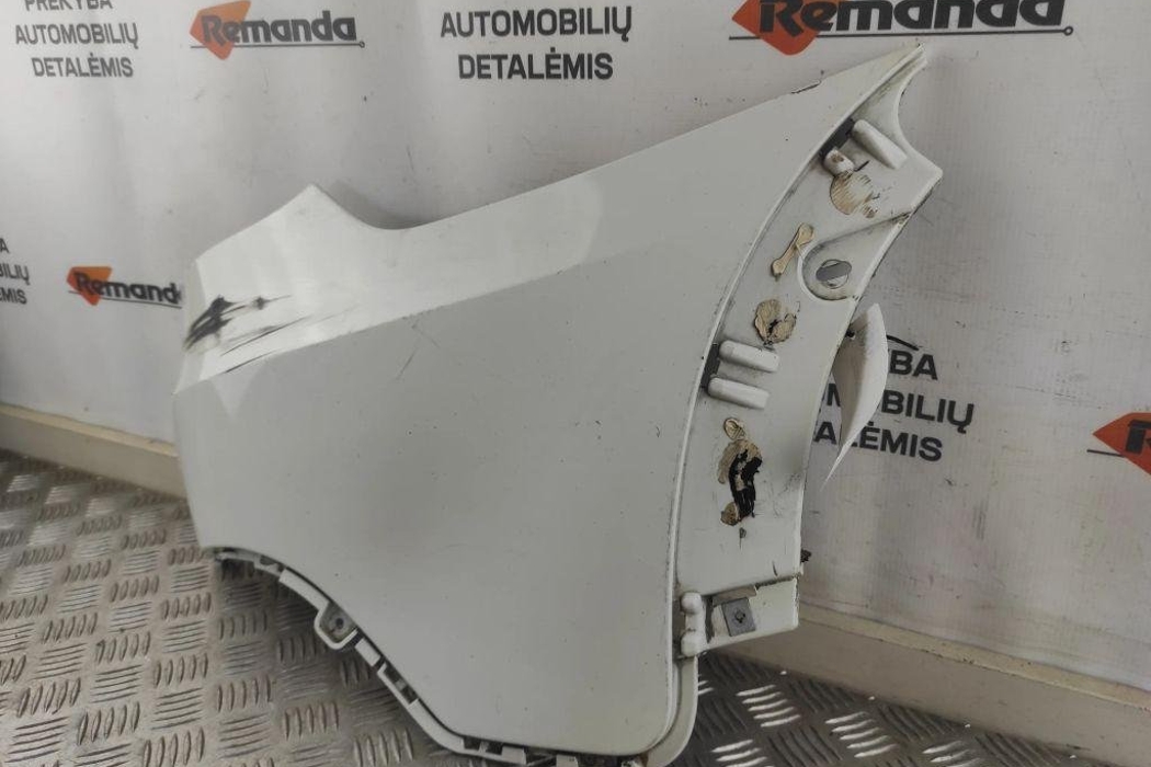 BMW X5 E70 (2006-2013) Aizmugurējā bampera labās puses stūris 51127158440 31593909